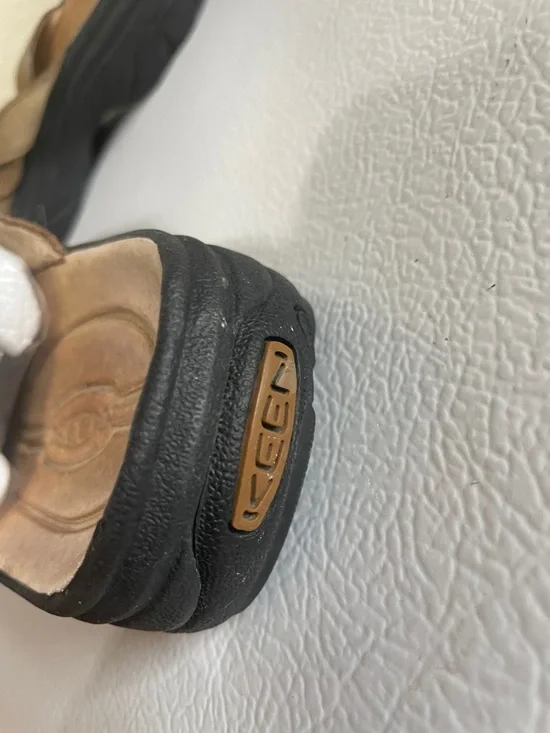 Keen Women’s Brown Slide In Mules. Good Condition. Size 6. - Picture 8 of 10